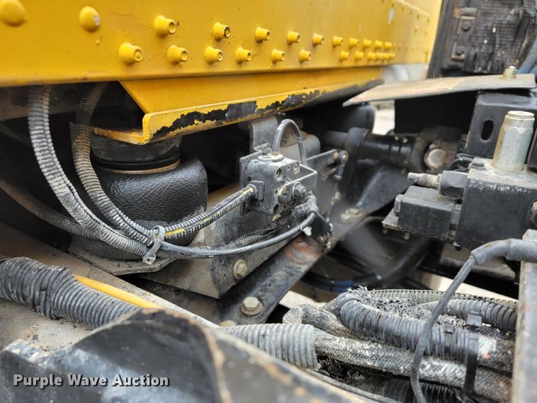 image for item JL9694 2000 Freightliner FLD  ready mix truck