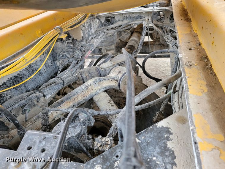 image for item JL9694 2000 Freightliner FLD  ready mix truck