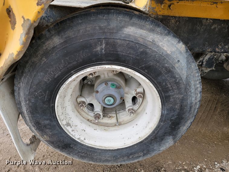 image for item JL9694 2000 Freightliner FLD  ready mix truck