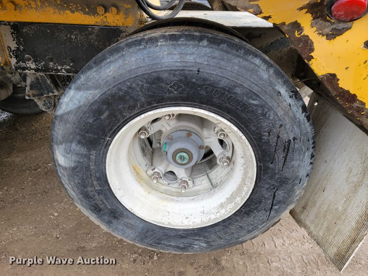 image for item JL9694 2000 Freightliner FLD  ready mix truck