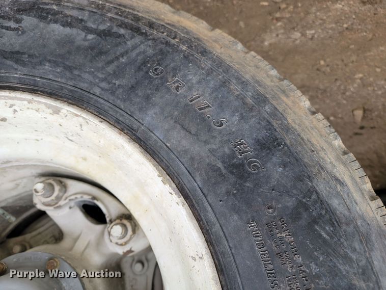 image for item JL9694 2000 Freightliner FLD  ready mix truck