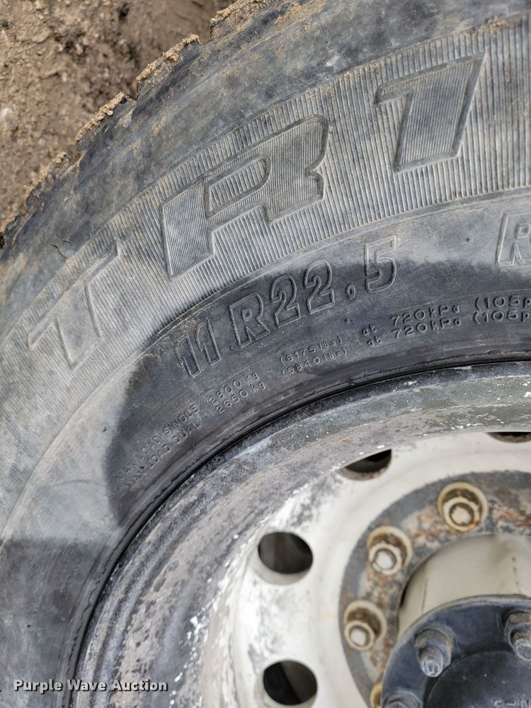 image for item JL9694 2000 Freightliner FLD  ready mix truck