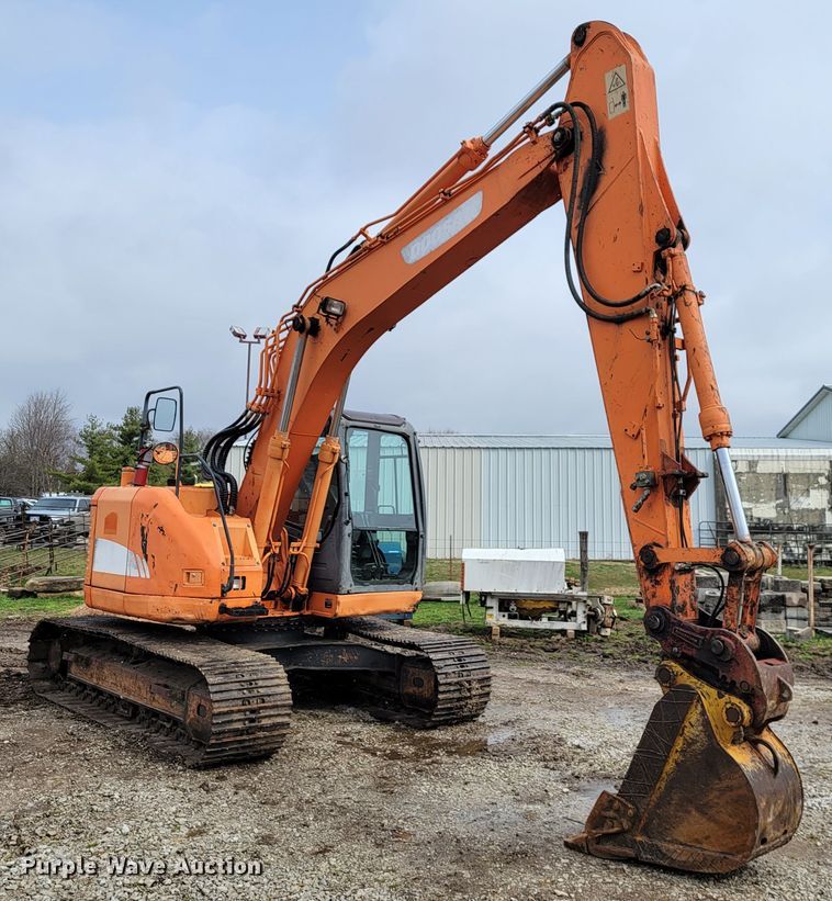 image for item JL9699 2010 Doosan DX140LCR  excavator