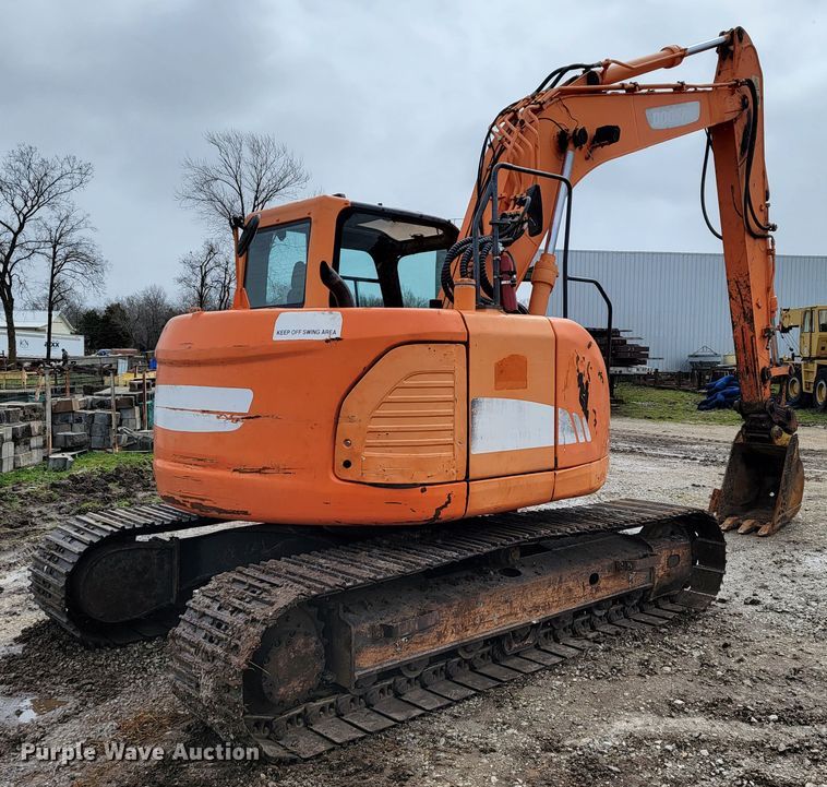 image for item JL9699 2010 Doosan DX140LCR  excavator