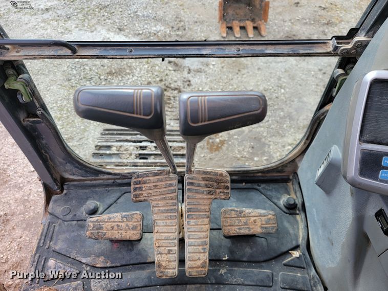 image for item JL9699 2010 Doosan DX140LCR  excavator