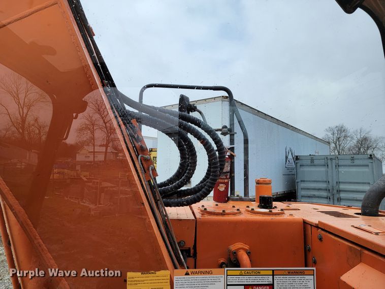 image for item JL9699 2010 Doosan DX140LCR  excavator