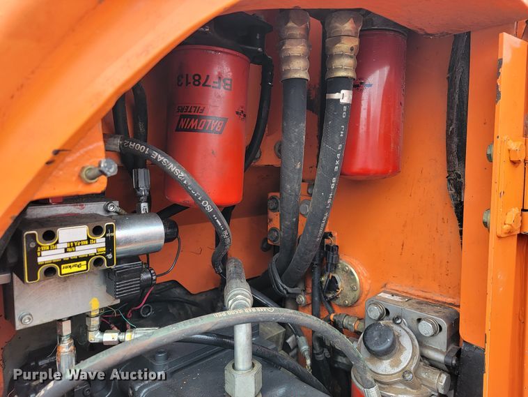 image for item JL9699 2010 Doosan DX140LCR  excavator