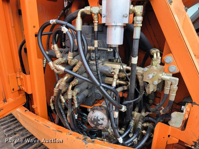 image for item JL9699 2010 Doosan DX140LCR  excavator