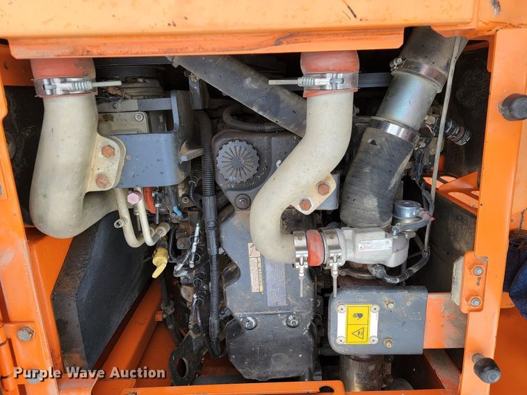 image for item JL9699 2010 Doosan DX140LCR  excavator