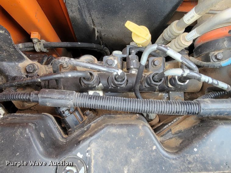 image for item JL9699 2010 Doosan DX140LCR  excavator