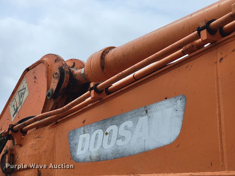 image for item JL9699 2010 Doosan DX140LCR  excavator