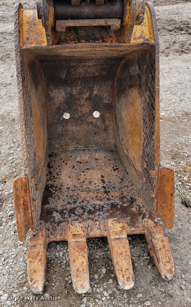 image for item JL9699 2010 Doosan DX140LCR  excavator