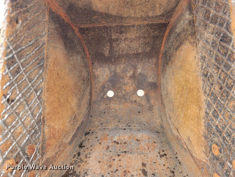 image for item JL9699 2010 Doosan DX140LCR  excavator