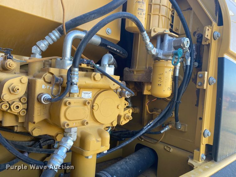 image for item JN9264 2011 Caterpillar 320DL  excavator