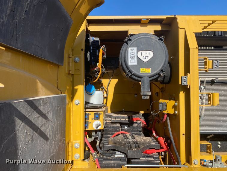 image for item JN9264 2011 Caterpillar 320DL  excavator