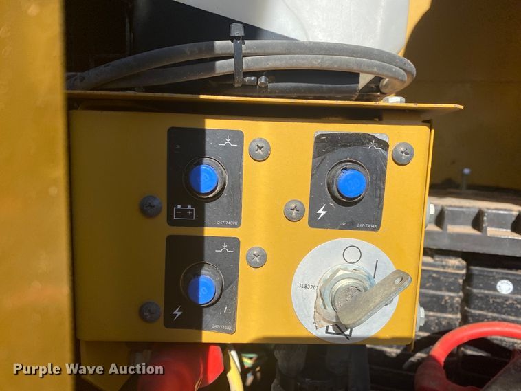 image for item JN9264 2011 Caterpillar 320DL  excavator