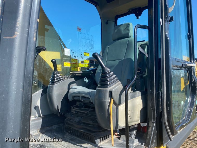 image for item JN9264 2011 Caterpillar 320DL  excavator