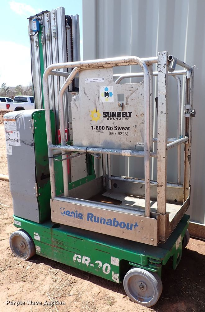 2015 Genie GR20 vertical lift in Edmond, OK Item JO9565 sold Purple Wave