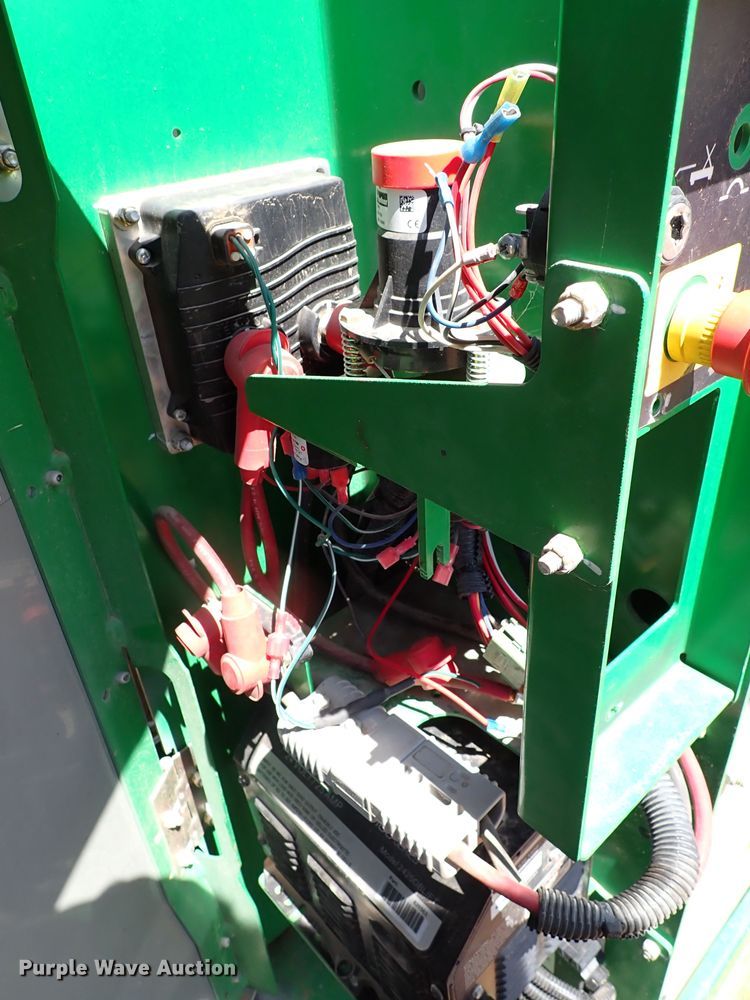 image for item JO9565 2015 Genie GR-20  vertical lift