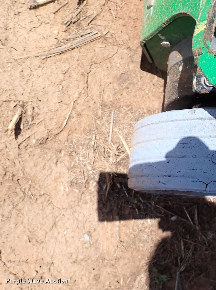 image for item JO9565 2015 Genie GR-20  vertical lift