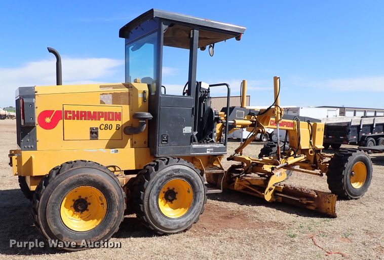 image for item JO9583 2004 Champion C80B  motor grader