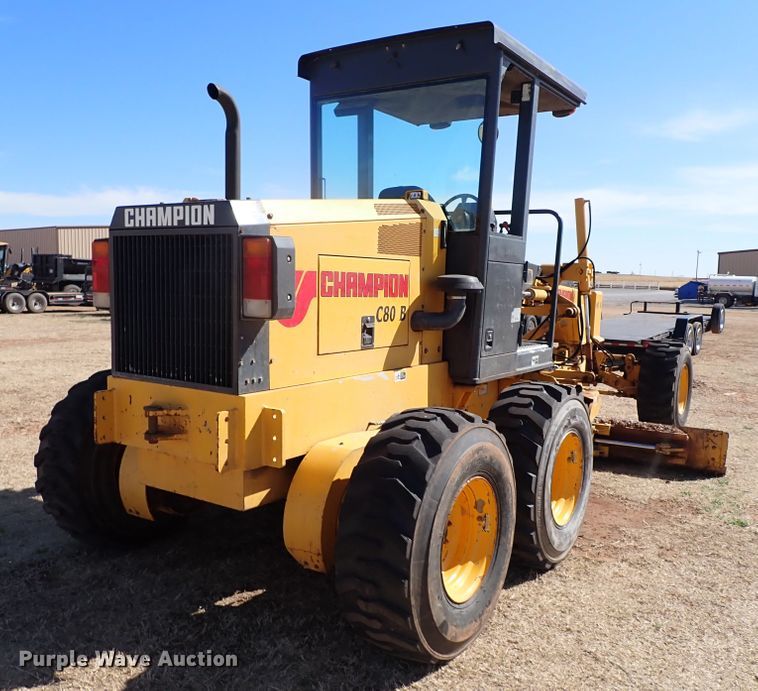 image for item JO9583 2004 Champion C80B  motor grader