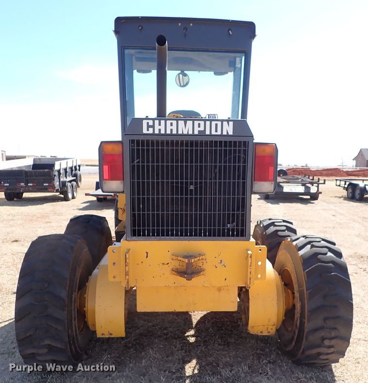 image for item JO9583 2004 Champion C80B  motor grader