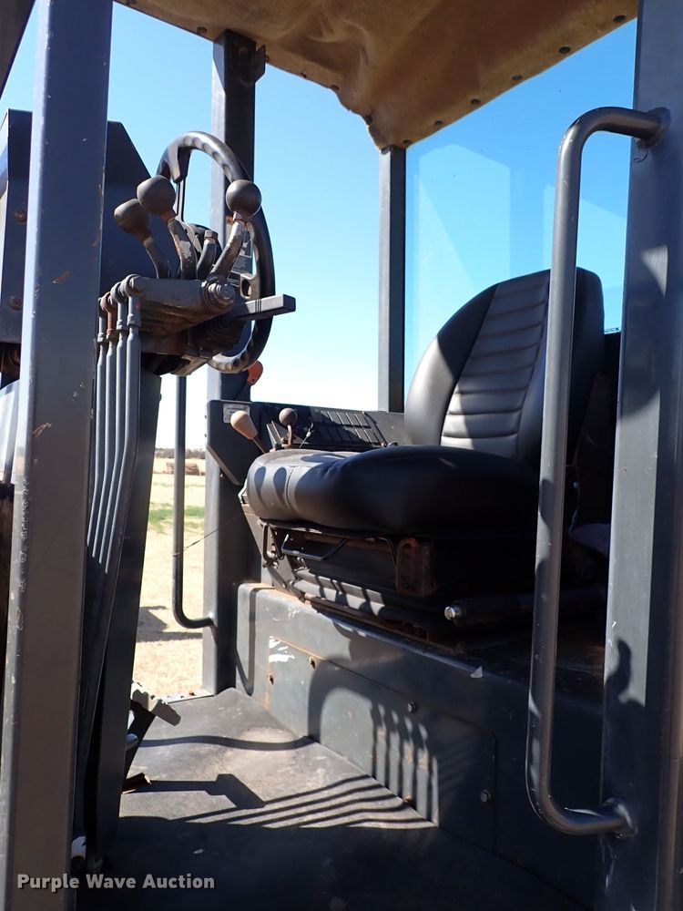 image for item JO9583 2004 Champion C80B  motor grader