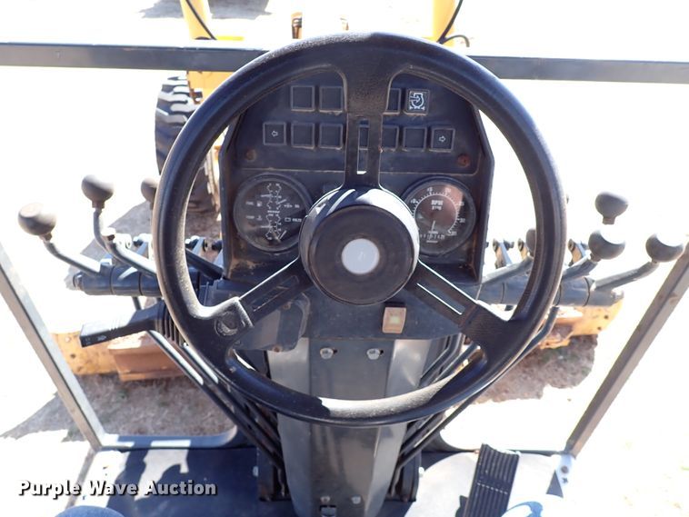 image for item JO9583 2004 Champion C80B  motor grader