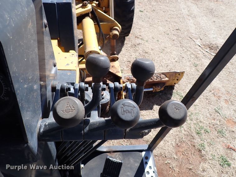 image for item JO9583 2004 Champion C80B  motor grader