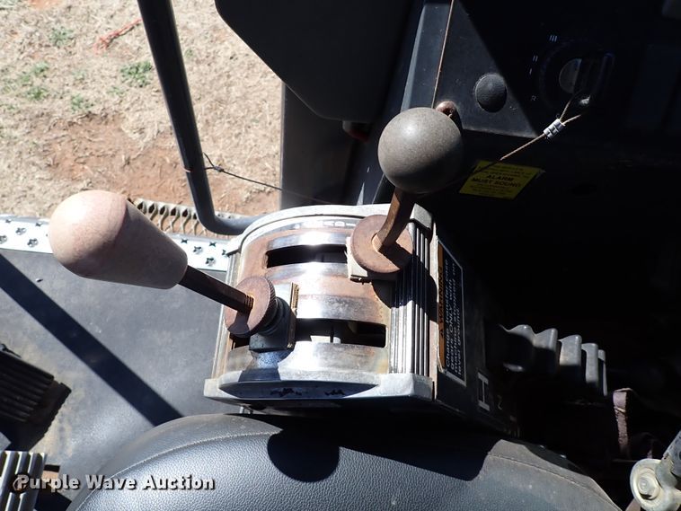 image for item JO9583 2004 Champion C80B  motor grader