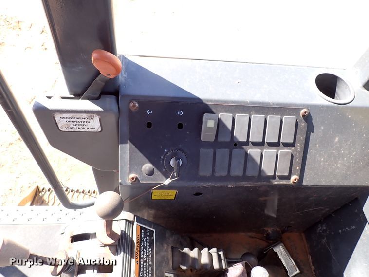 image for item JO9583 2004 Champion C80B  motor grader