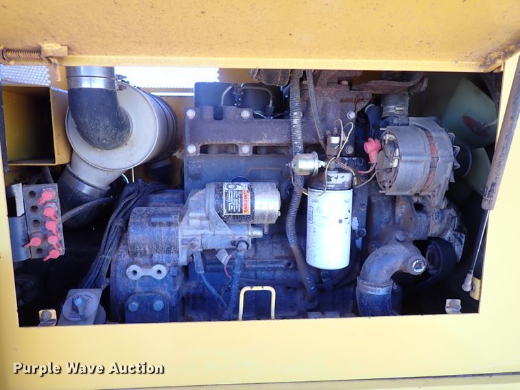 image for item JO9583 2004 Champion C80B  motor grader