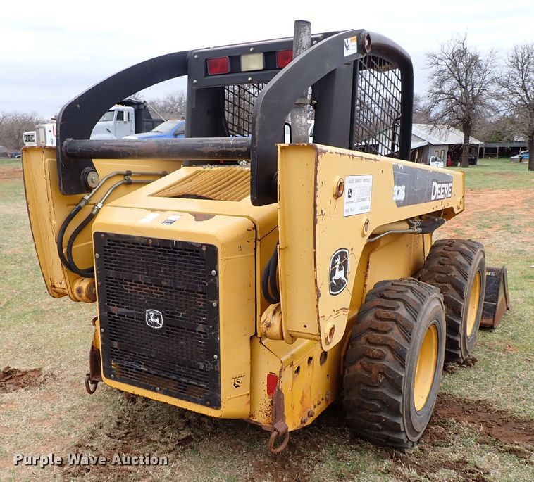 image for item JO9590 2005 John Deere 325  skid steer loader