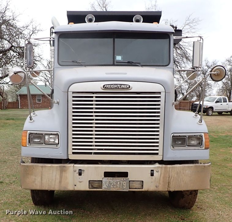 image for item JO9594 1997 Freightliner FLD112  dump truck