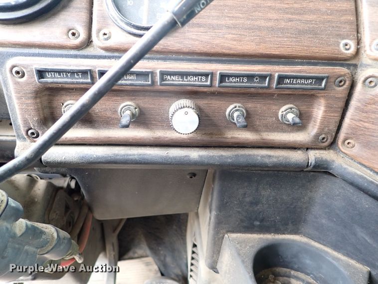 image for item JO9594 1997 Freightliner FLD112  dump truck