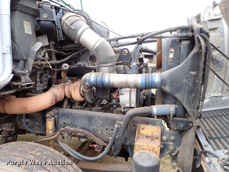 image for item JO9594 1997 Freightliner FLD112  dump truck