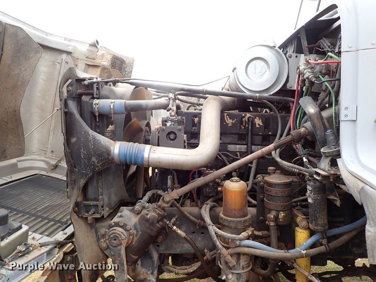 image for item JO9594 1997 Freightliner FLD112  dump truck