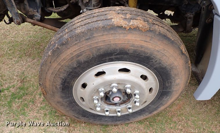 image for item JO9594 1997 Freightliner FLD112  dump truck