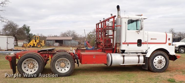 image for item JO9595 1990 International Eagle  winch truck