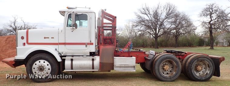 image for item JO9595 1990 International Eagle  winch truck