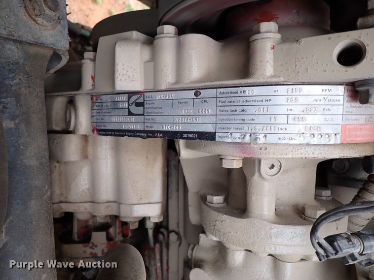 image for item JO9595 1990 International Eagle  winch truck