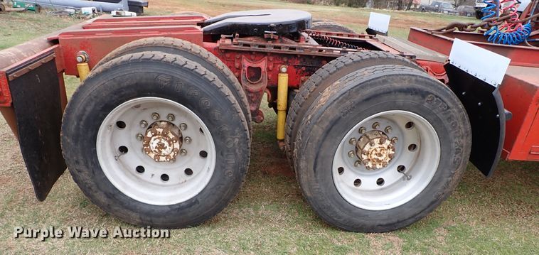 image for item JO9595 1990 International Eagle  winch truck