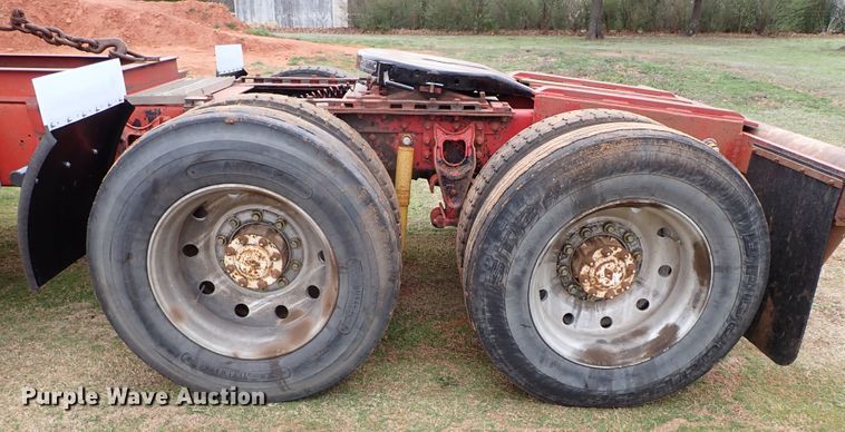 image for item JO9595 1990 International Eagle  winch truck