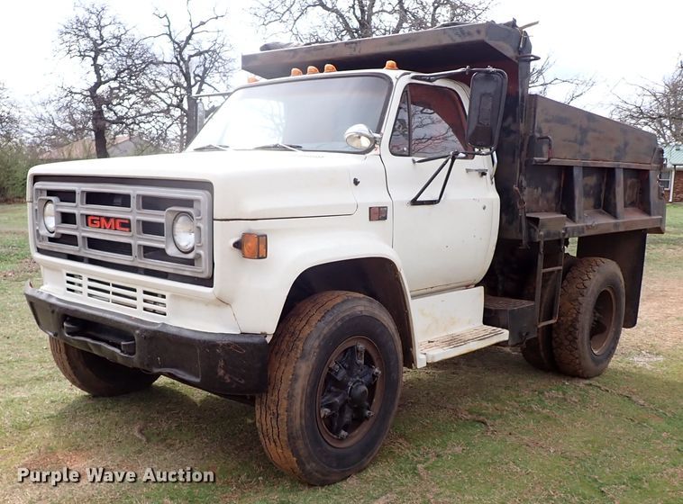 image for item JO9596 1981 GMC C70  dump truck