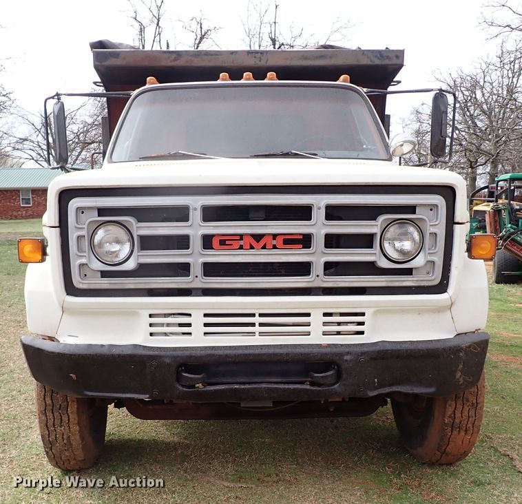 image for item JO9596 1981 GMC C70  dump truck