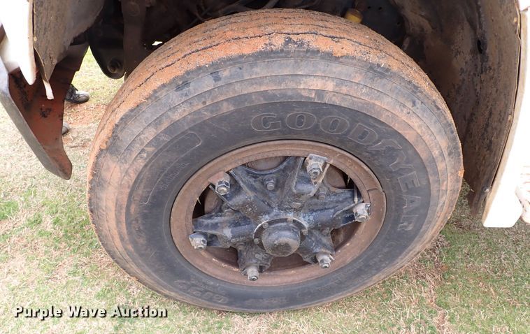 image for item JO9596 1981 GMC C70  dump truck