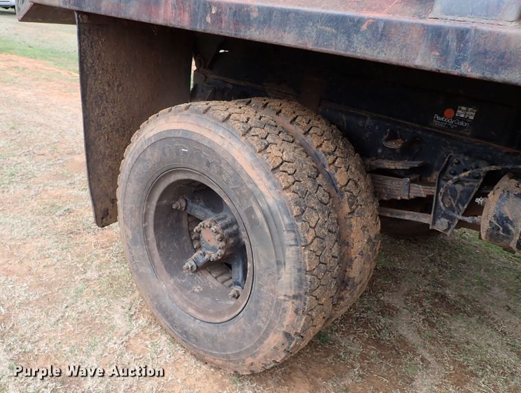 image for item JO9596 1981 GMC C70  dump truck