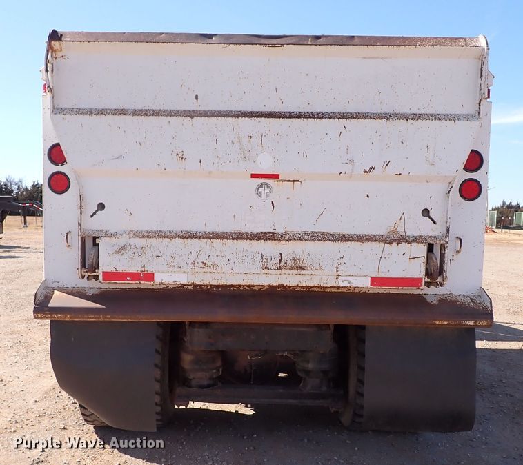 image for item JO9739 1994 Peterbilt 379  dump truck