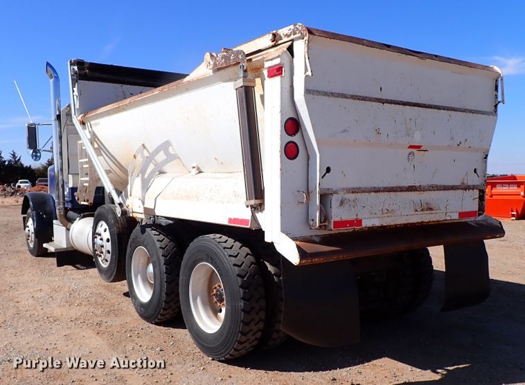 image for item JO9739 1994 Peterbilt 379  dump truck
